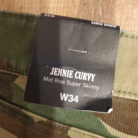 True Religion Jennie Mid Rise camo jeans - Picture 6 of 7